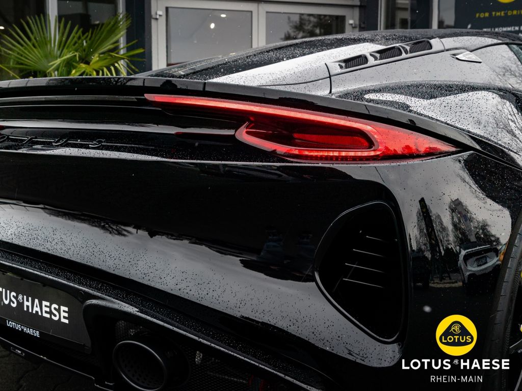 Lotus Emira