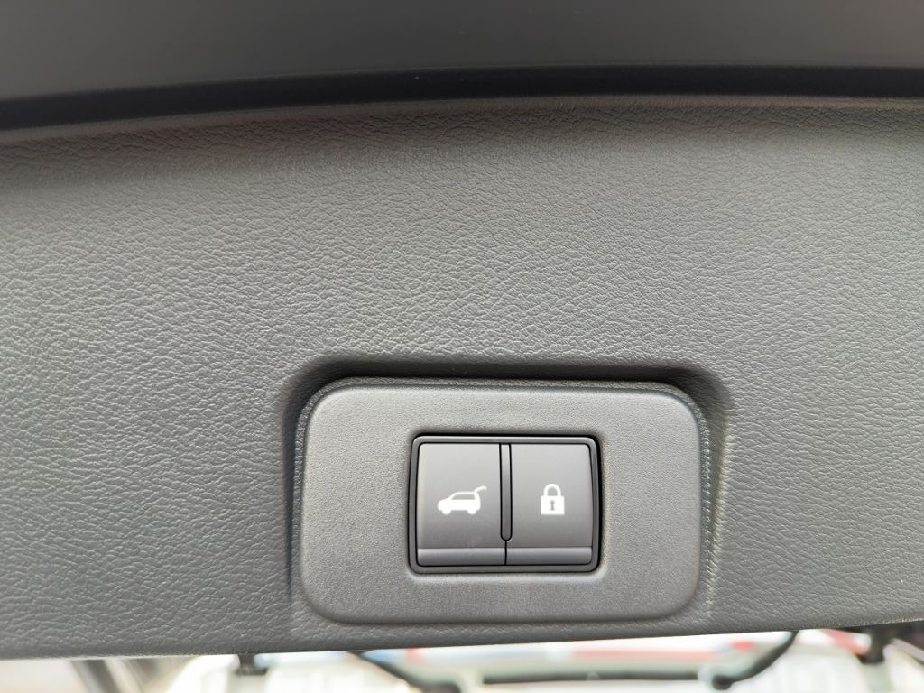 Nissan X-Trail 2025