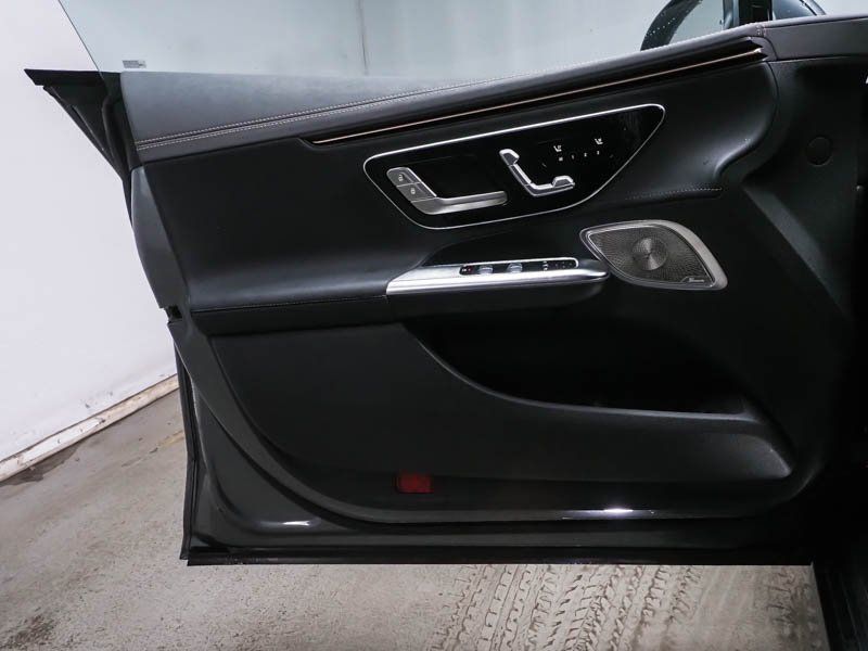 Mercedes-Benz EQE 2024