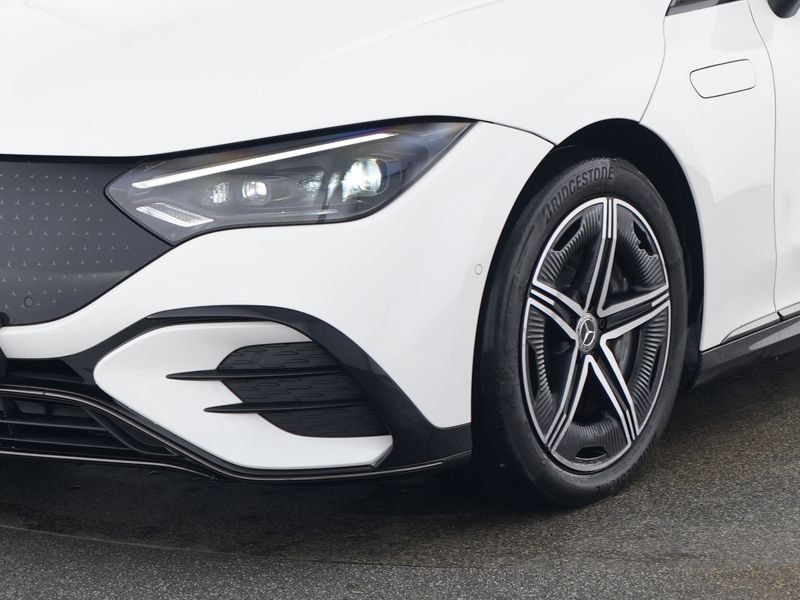 Mercedes-Benz EQE 2024