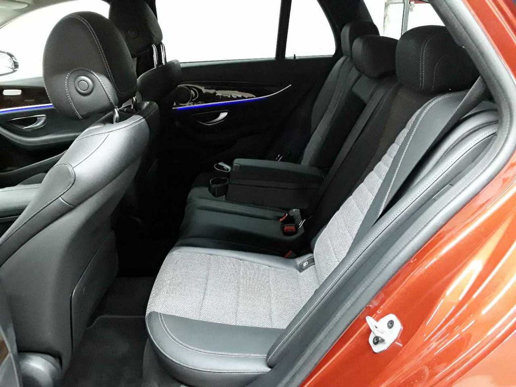 Mercedes-Benz E 300 2022