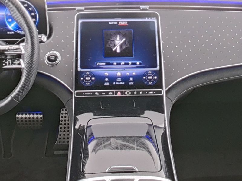 Mercedes-Benz EQE 2024