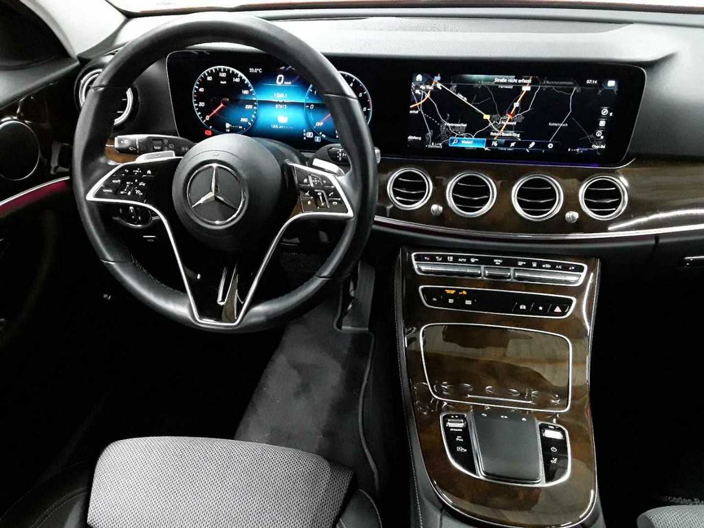Mercedes-Benz E 300 2022