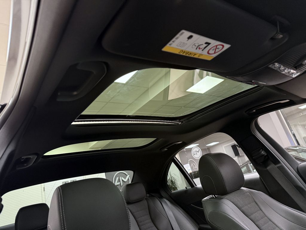 Mercedes-Benz E 220 2022