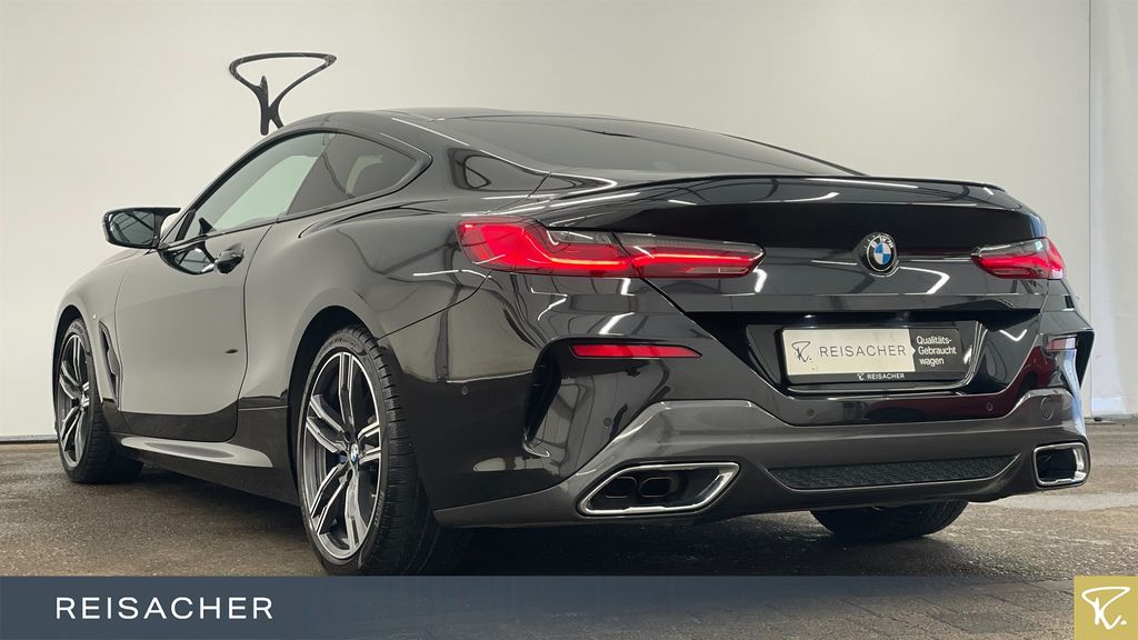 BMW M850 2022