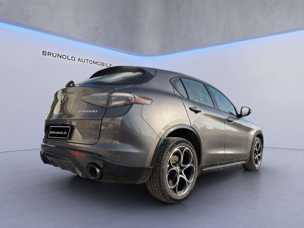 Alfa Romeo Stelvio 2023