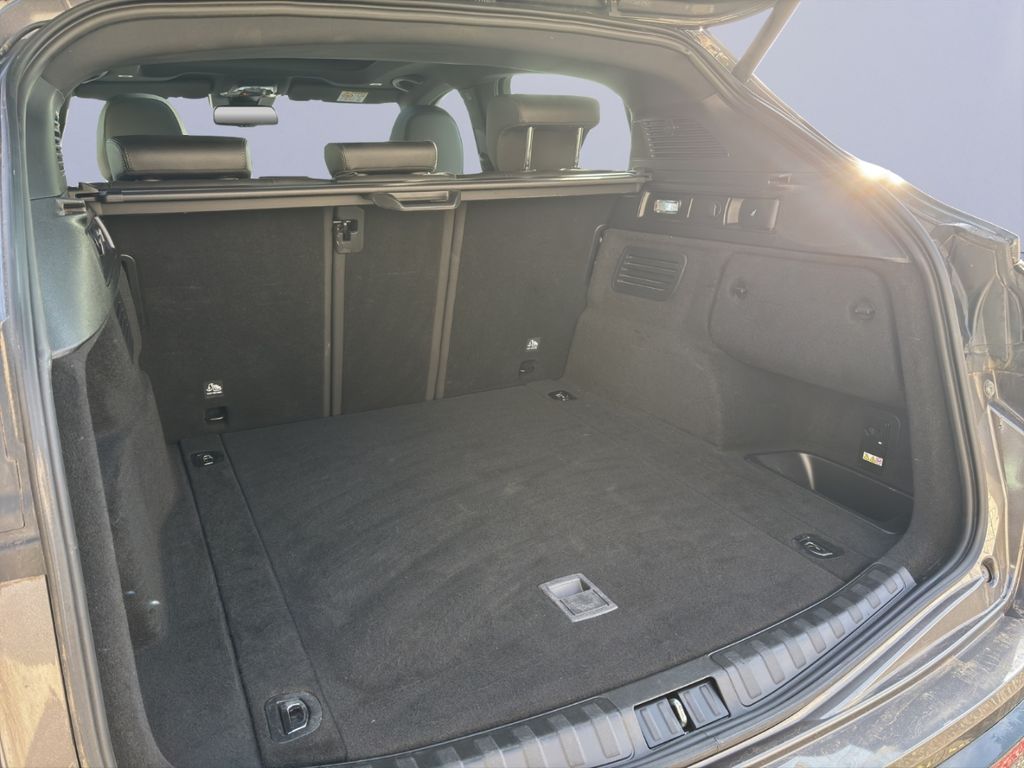 Alfa Romeo Stelvio 2023