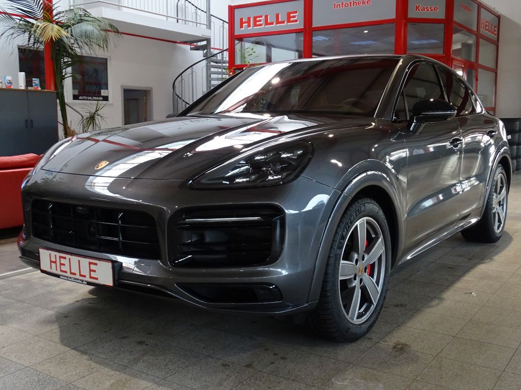 Porsche Cayenne 2021