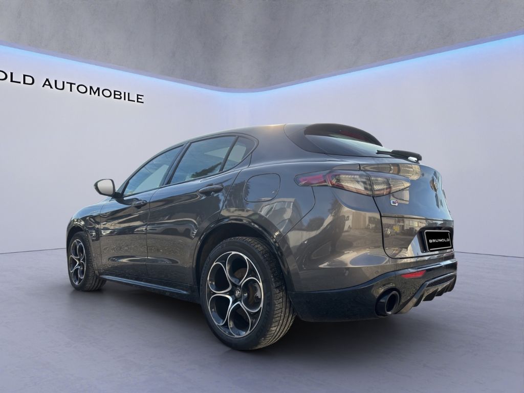 Alfa Romeo Stelvio 2023