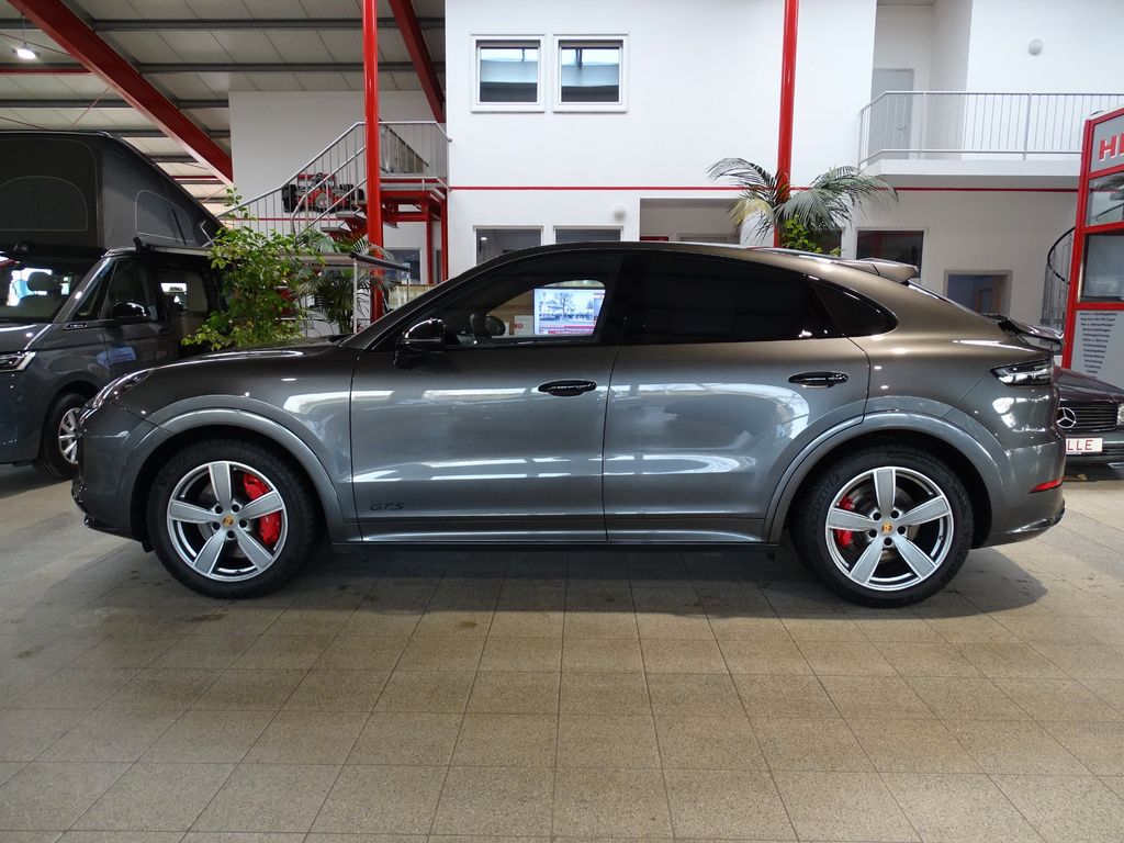 Porsche Cayenne 2021