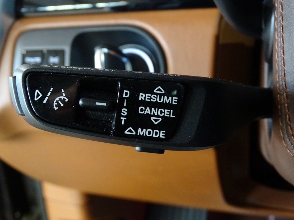 Porsche Cayenne 2021