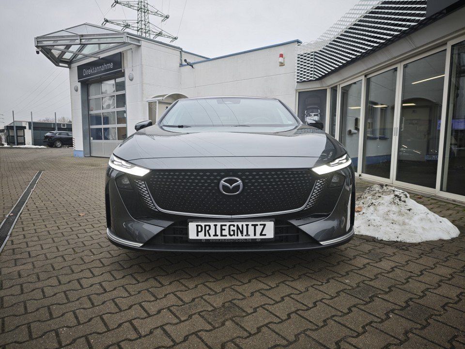 Mazda 6e 2025