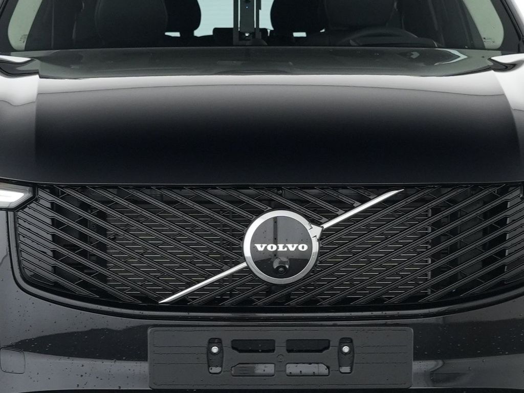 Volvo XC90 2025