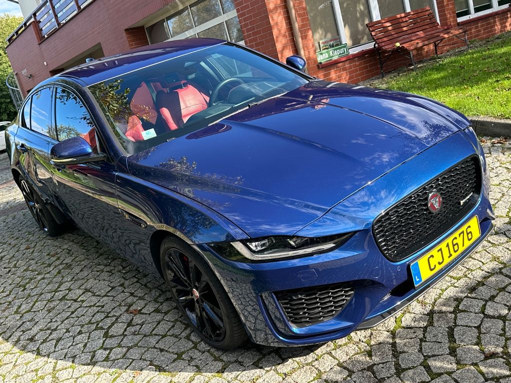 Jaguar XE 2022