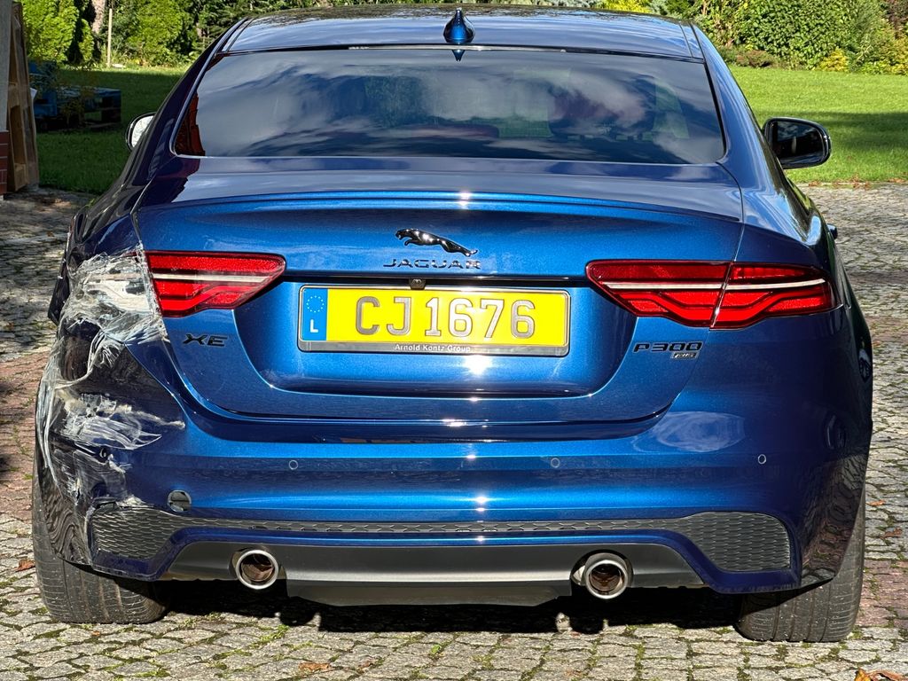 Jaguar XE 2022
