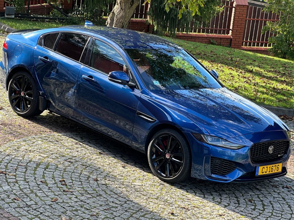 Jaguar XE 2022