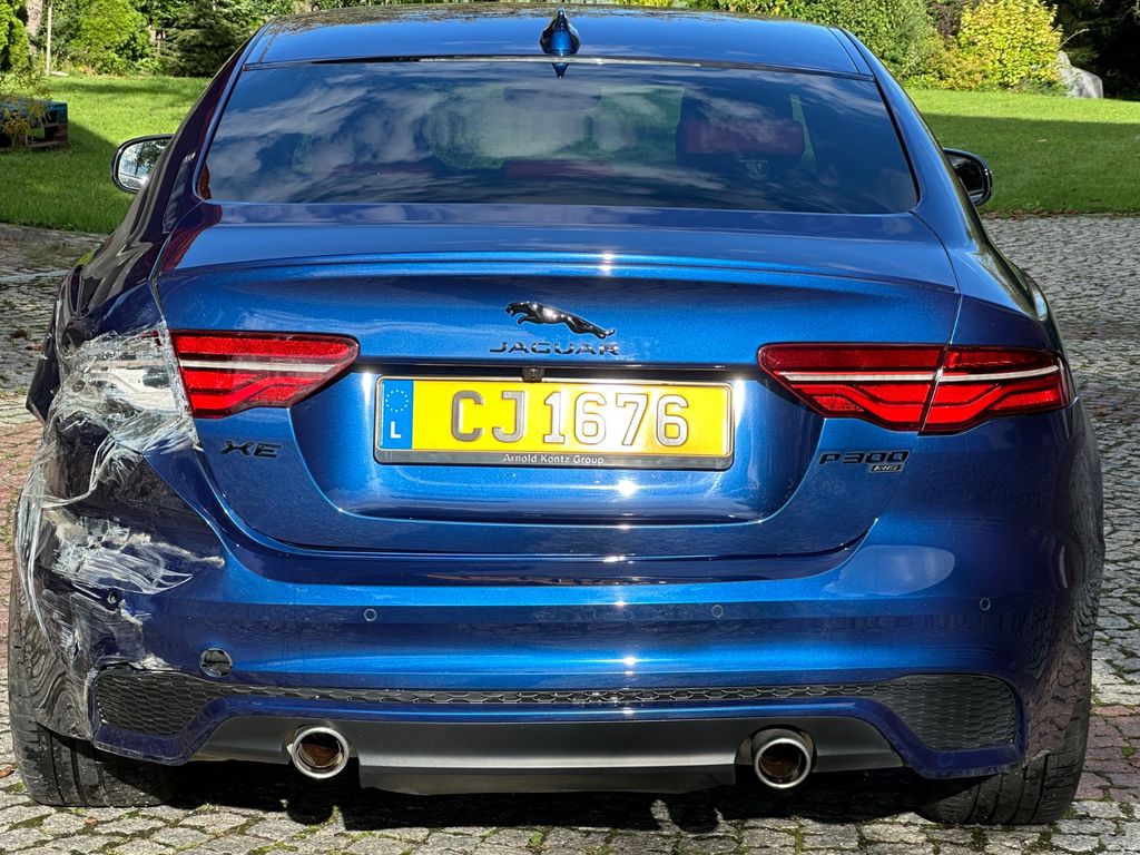 Jaguar XE 2022