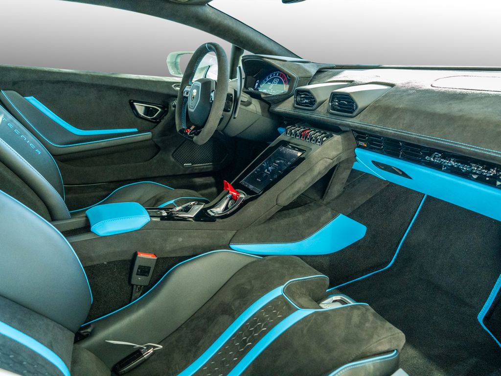 Lamborghini Huracán 2024