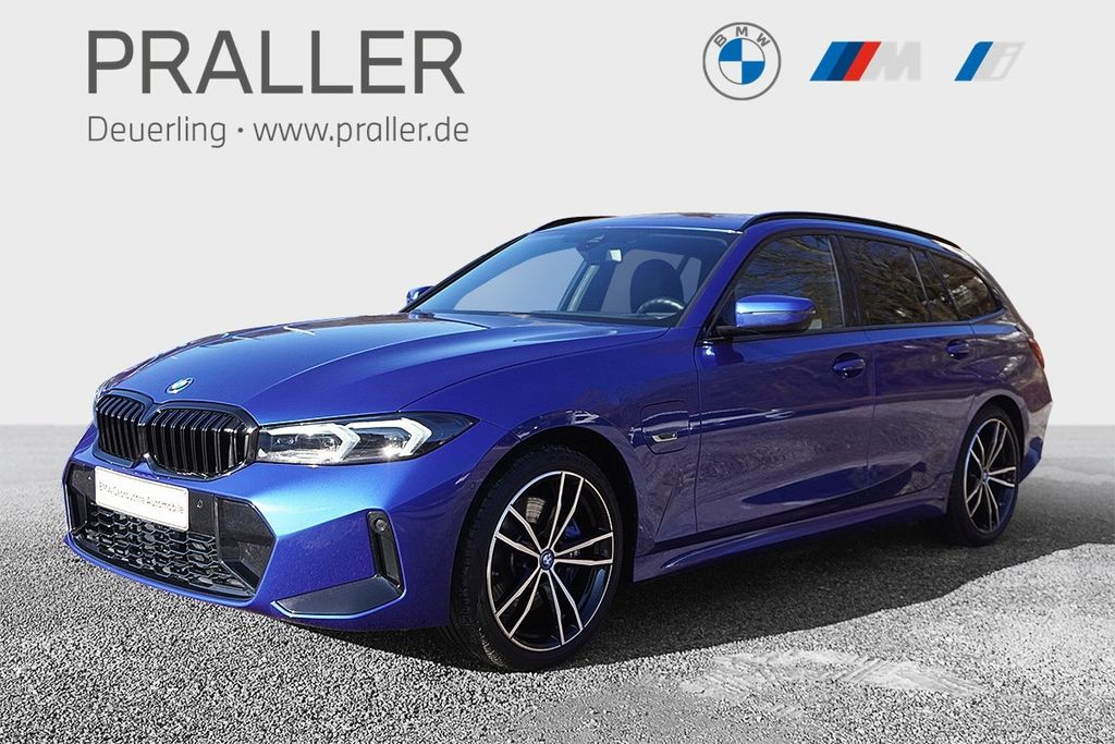 BMW 330 2022