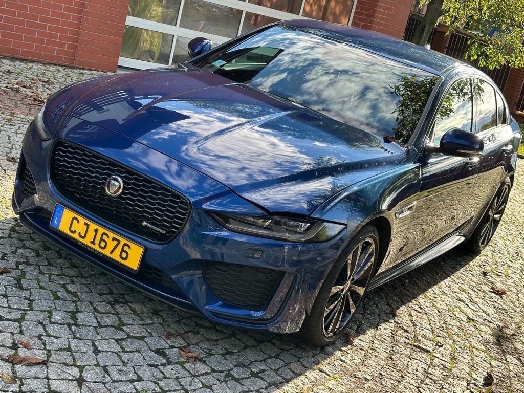 Jaguar XE 2022