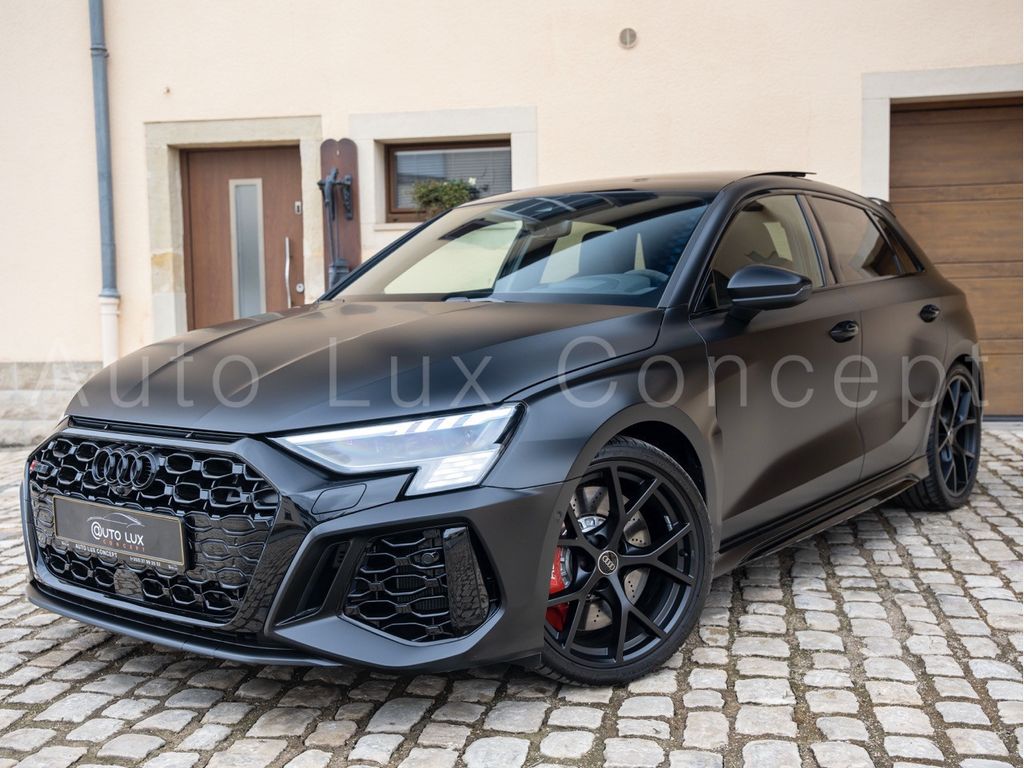 Audi RS3 2024