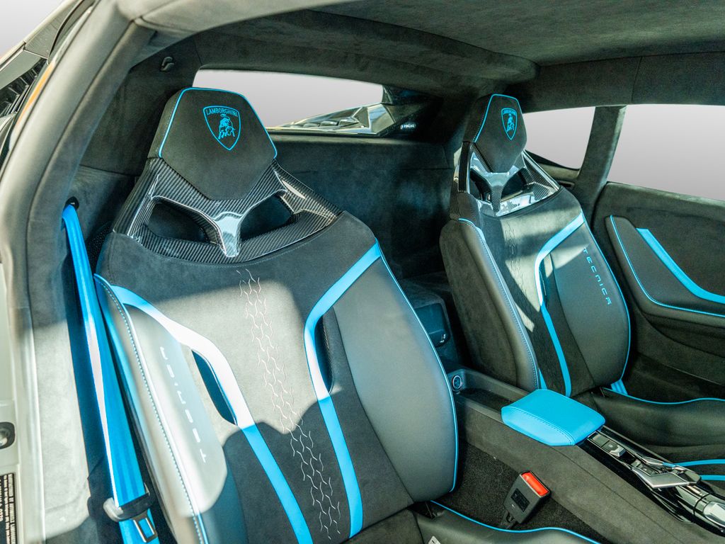 Lamborghini Huracán 2024