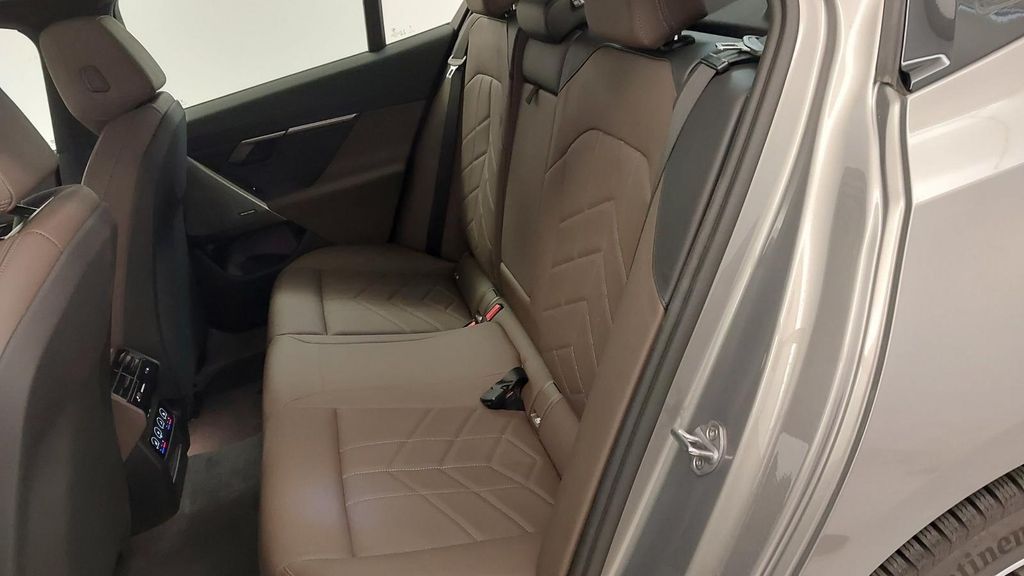 BMW i5 2024