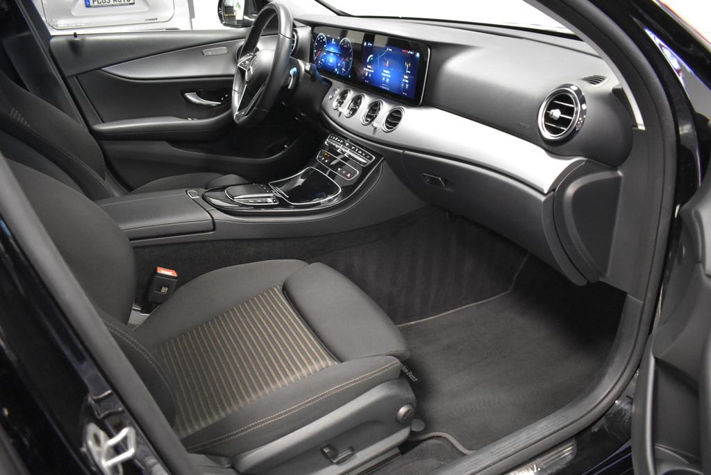 Mercedes-Benz E 300 2022