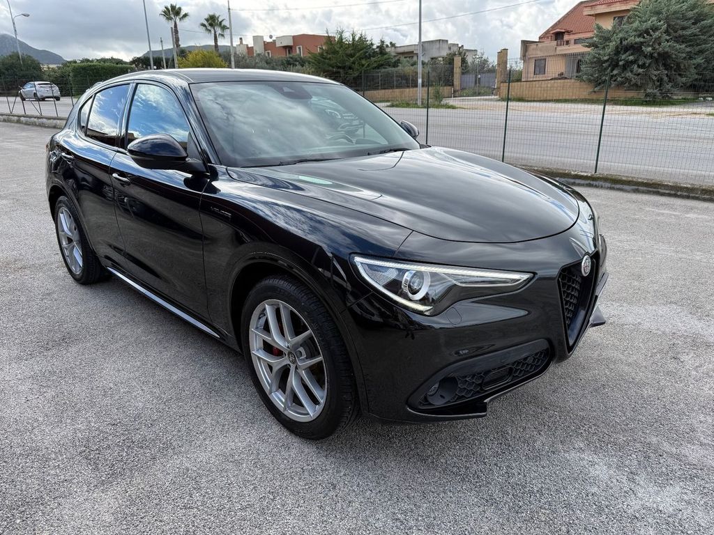 Alfa Romeo Stelvio 2021