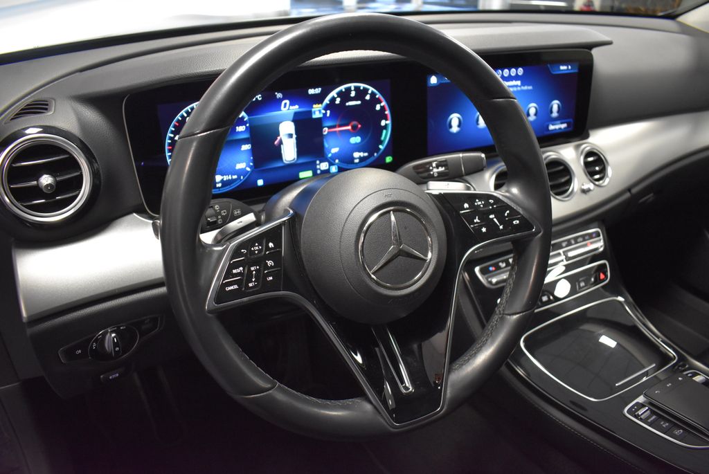 Mercedes-Benz E 300 2022