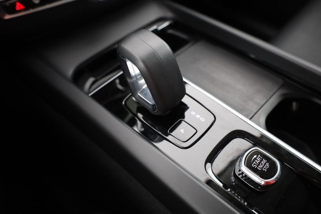 Volvo XC60 2022