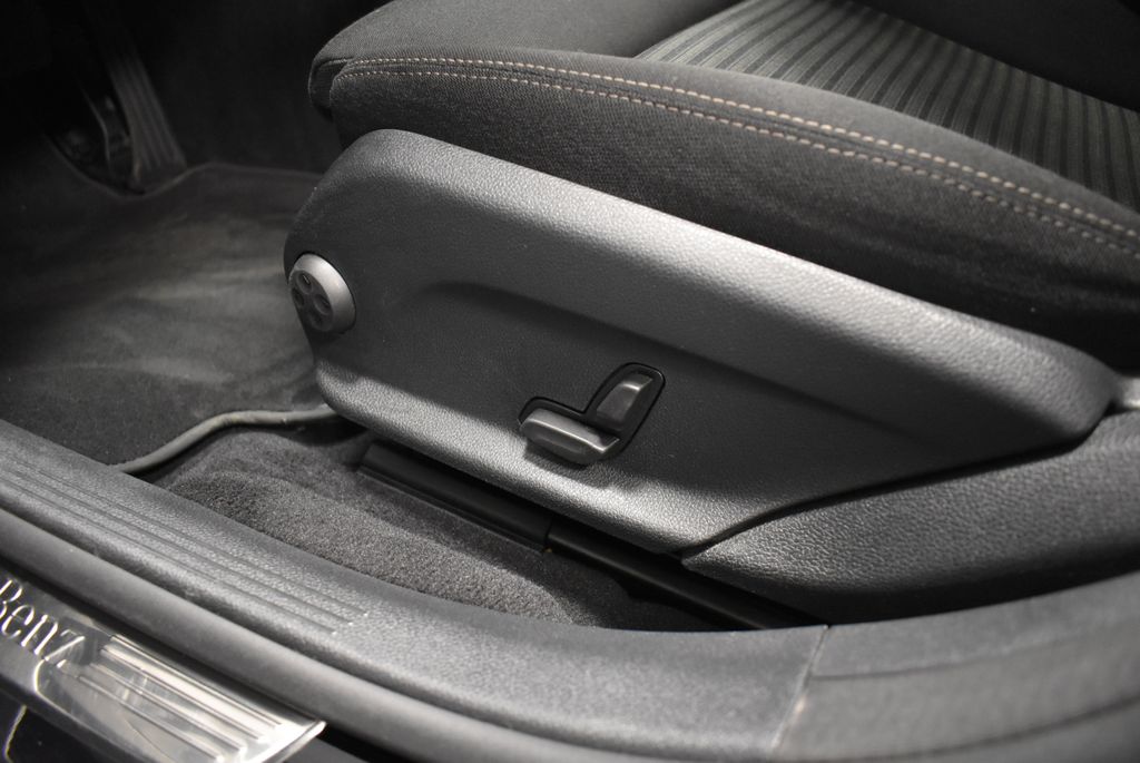 Mercedes-Benz E 300 2022