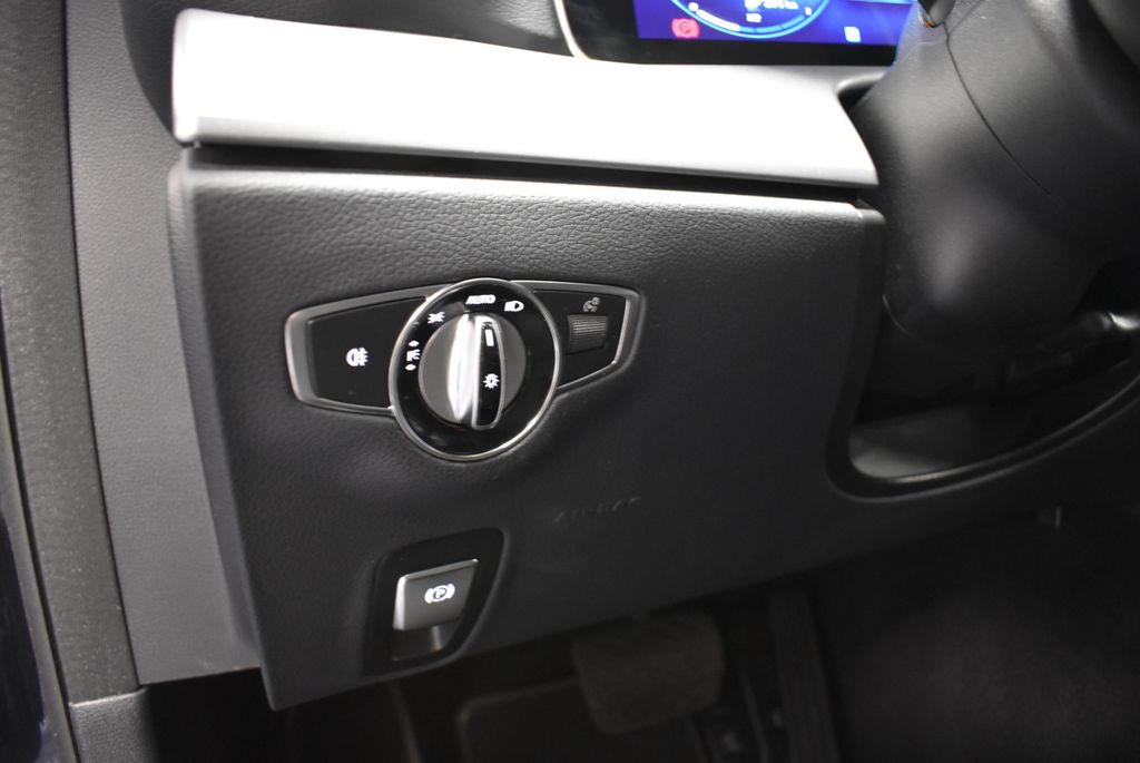 Mercedes-Benz E 300 2022