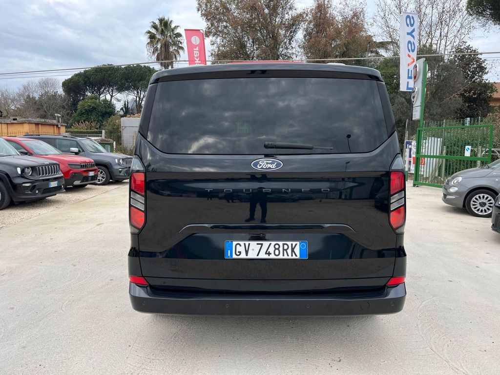 Ford Tourneo Custom 2024