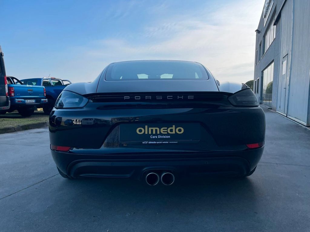 Porsche Cayman 2021