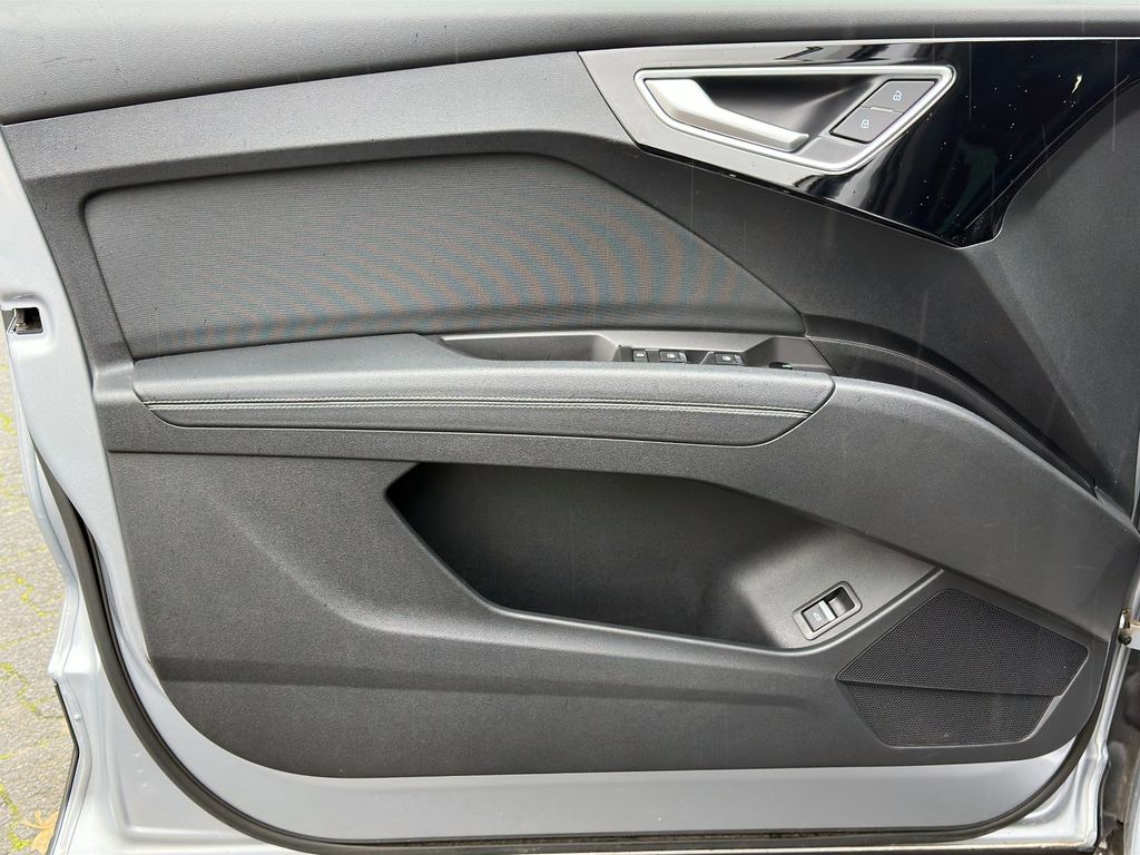 Audi Q4 e-tron 2021