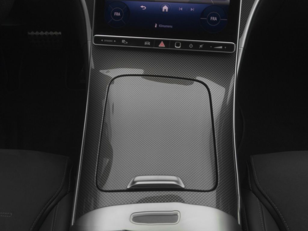 Mercedes-Benz C 300 2025