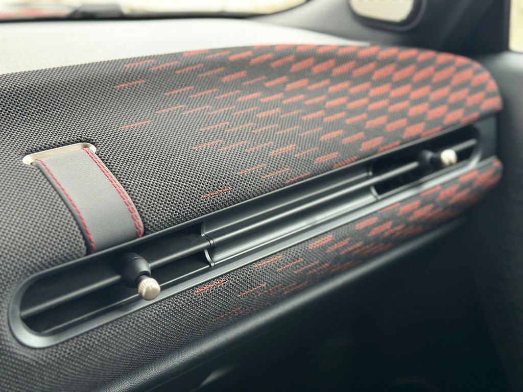 MINI Cooper Cabrio 2025