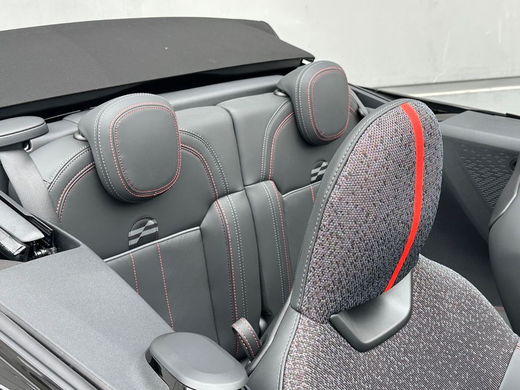 MINI Cooper Cabrio 2025