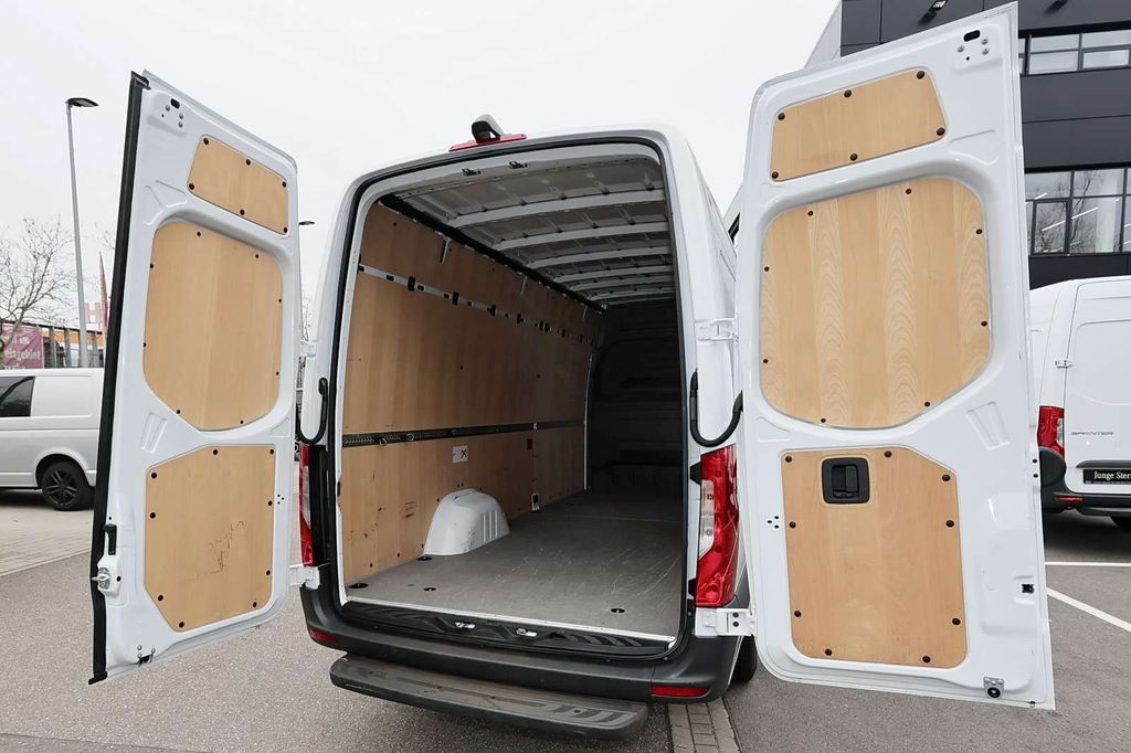 Mercedes-Benz Sprinter 2024