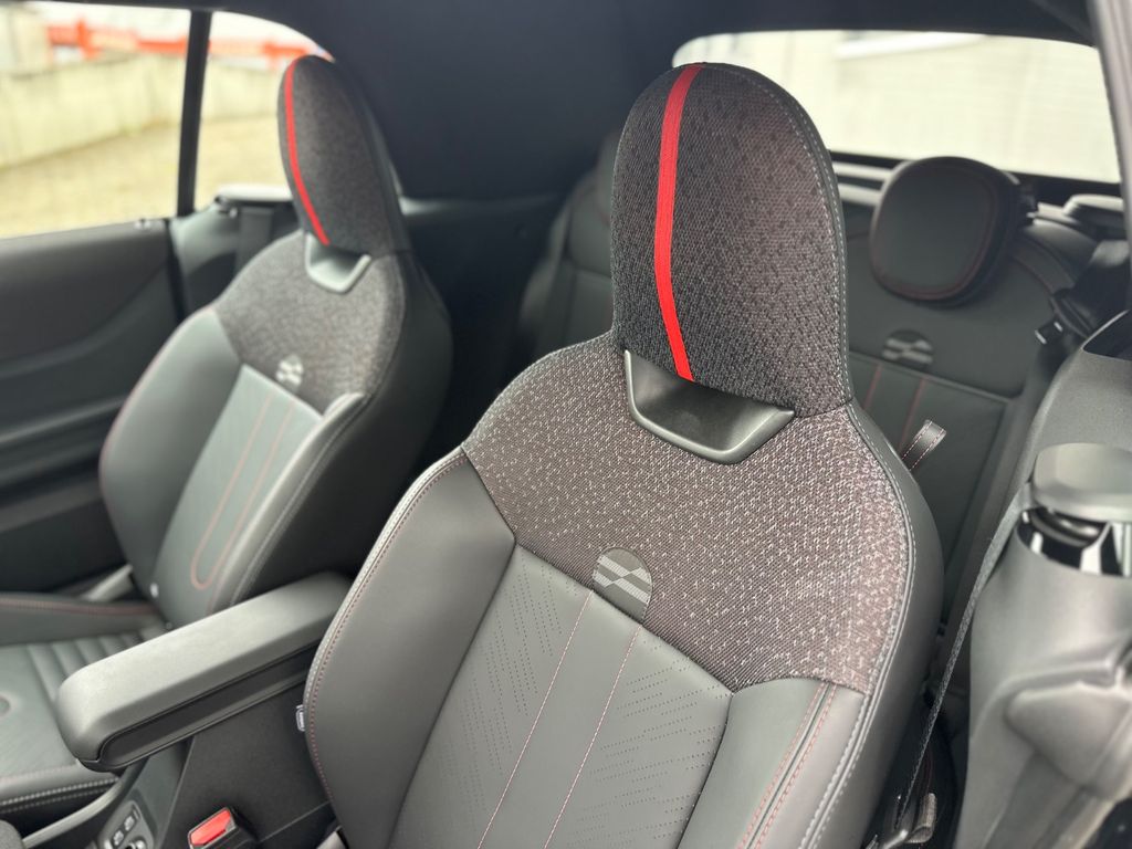 MINI Cooper Cabrio 2025