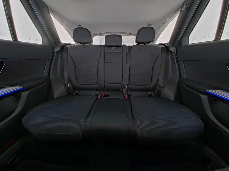 Mercedes-Benz GLC 300 2025