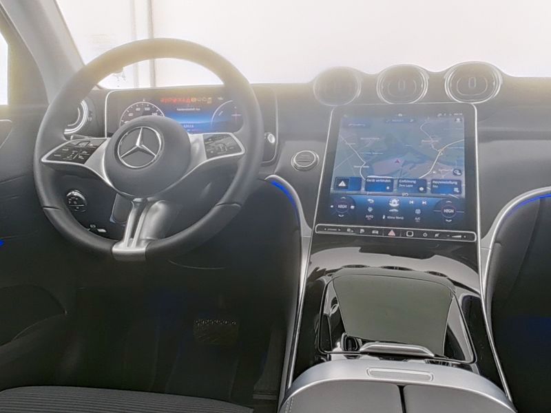 Mercedes-Benz GLC 300 2025