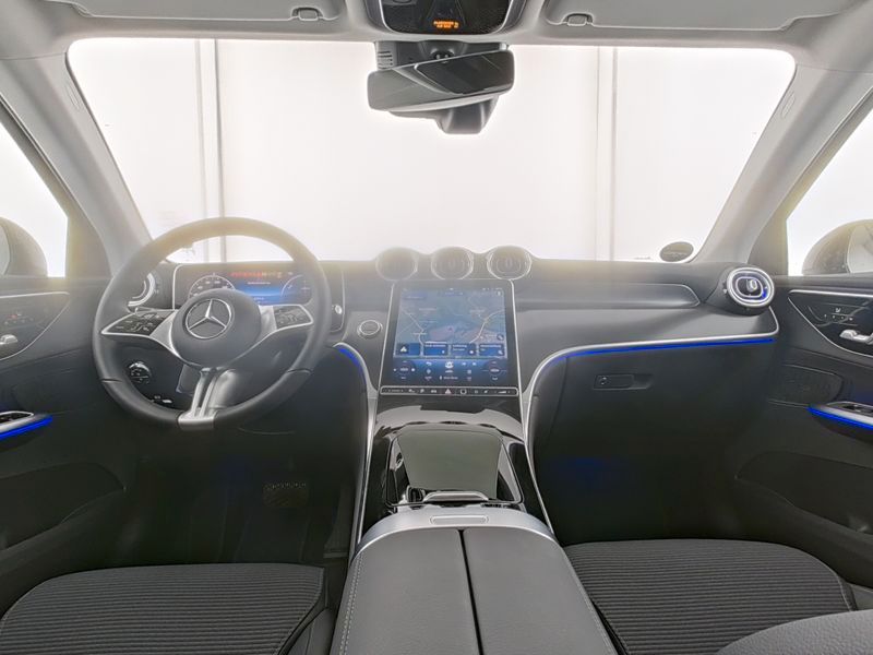 Mercedes-Benz GLC 300 2025