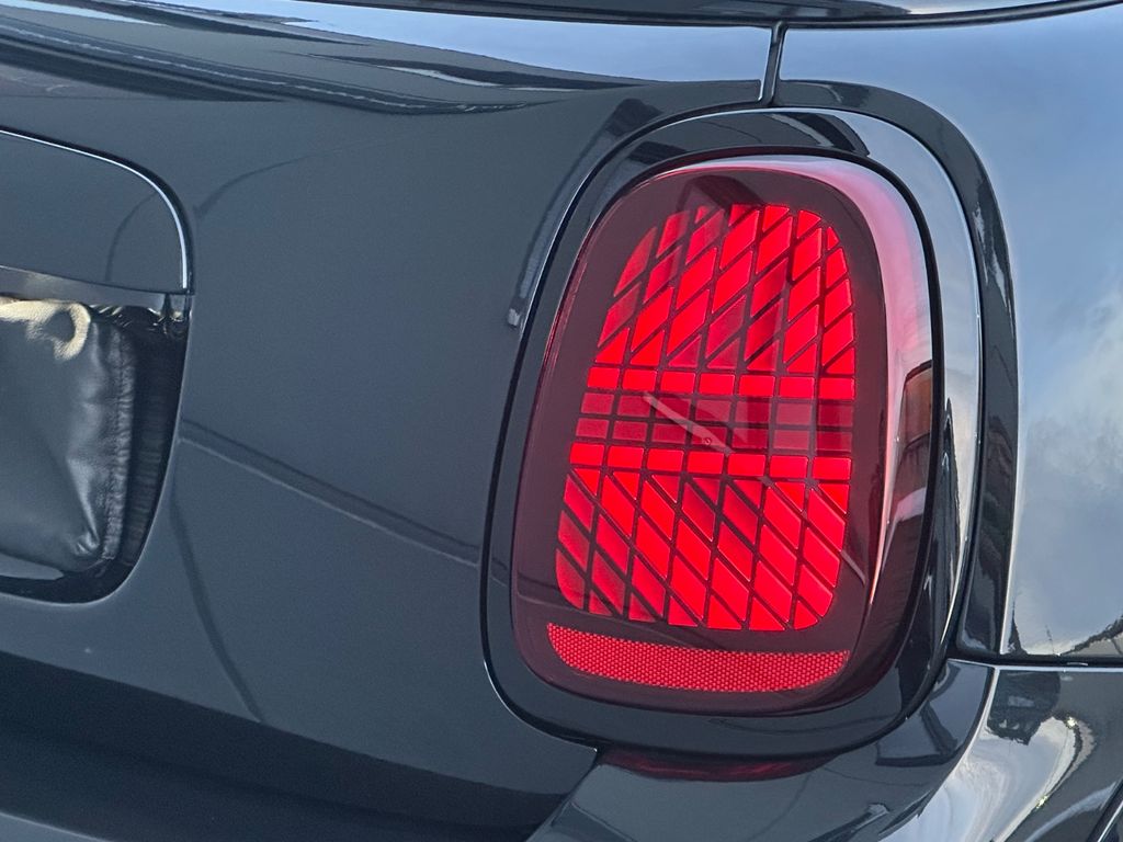 MINI Cooper Cabrio 2025
