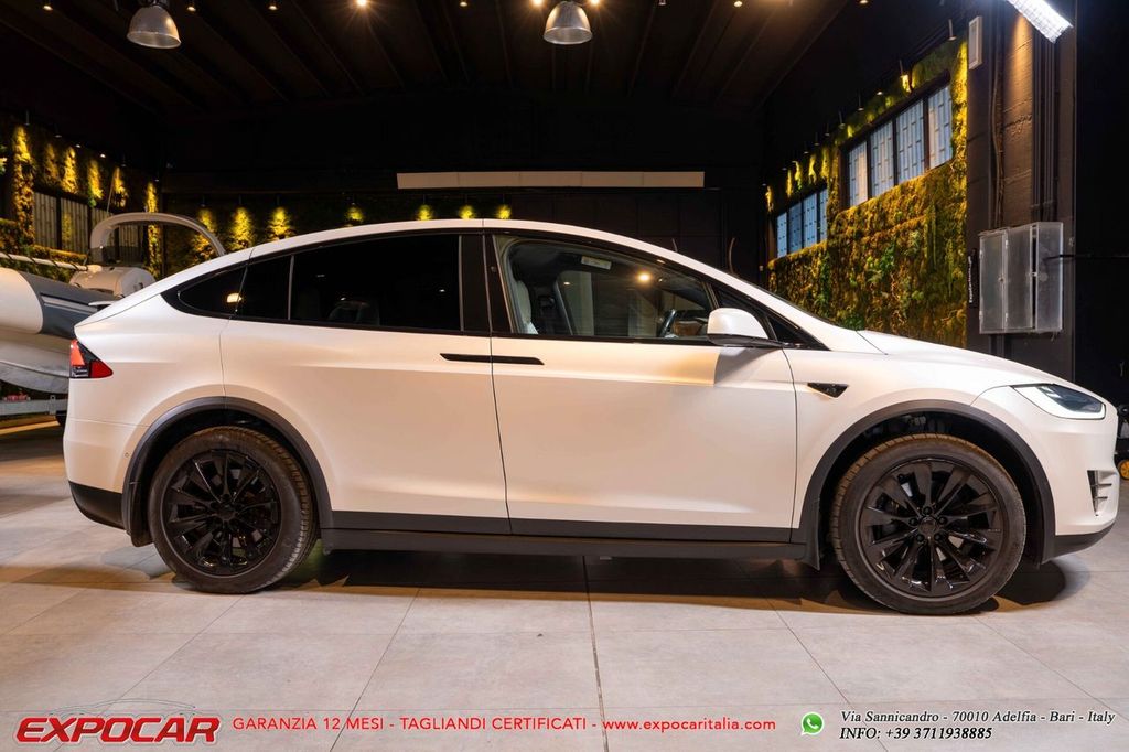 Tesla Model X 2018