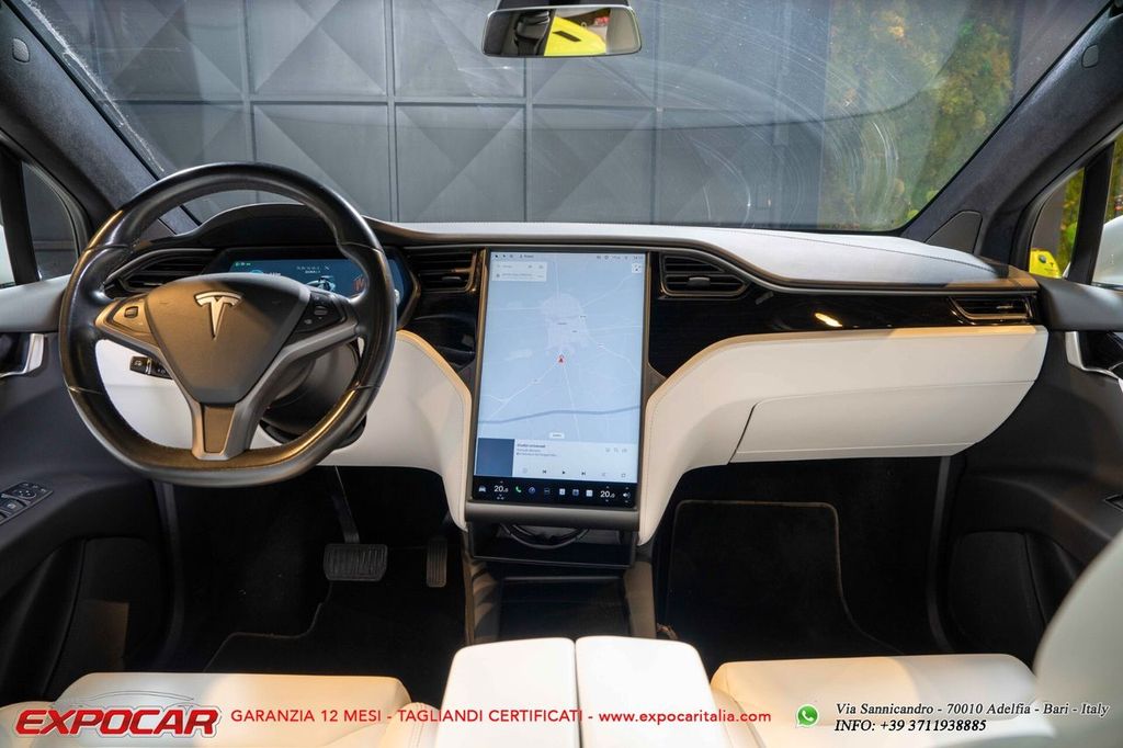 Tesla Model X 2018