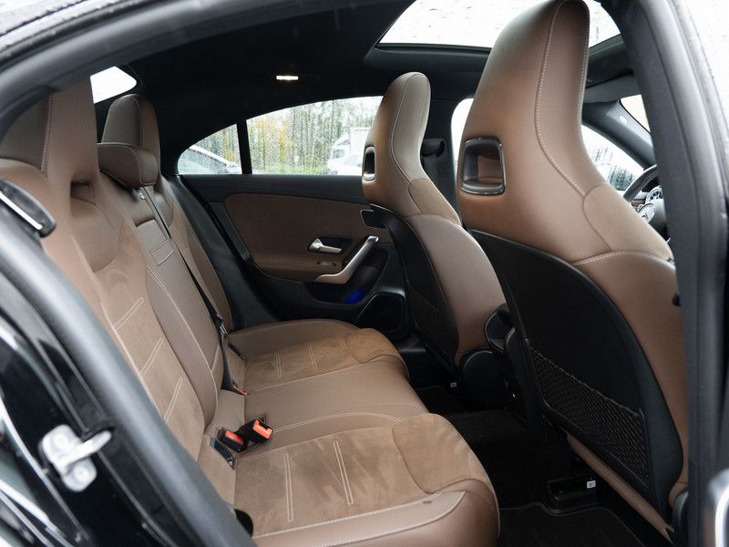 Mercedes-Benz CLA 220 2025