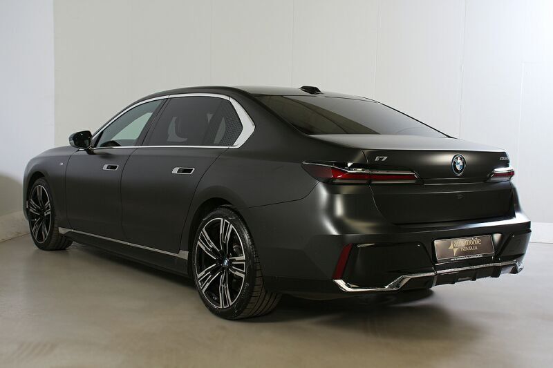 BMW i7 2022