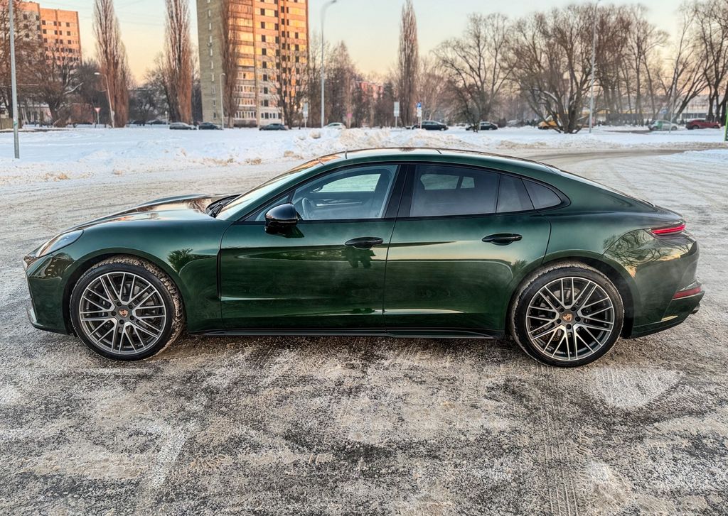 Porsche Panamera 2025